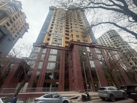 3 otaq · 79 m² · 15/17 mərtəbə, 28 May