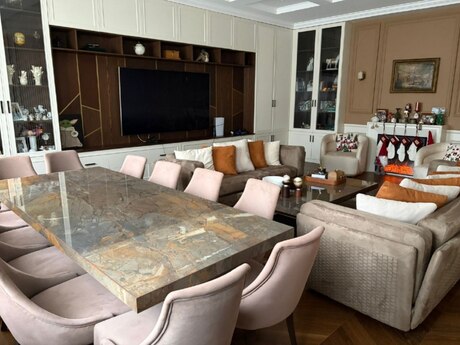7 otaqlı mənzil, 285 m², 28 May: 1 400 000 ₼ 4