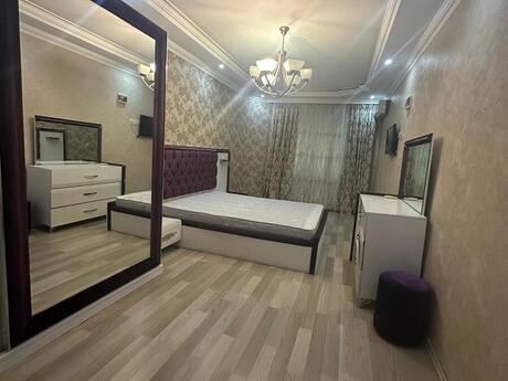 3-room apartment for rent, 135 m², Nəriman Nərimanov: 1 050 ₼/mo 5
