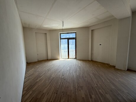 3-комнатная квартира, 129 м², Ağ şəhər: 550 000 ₼ 3