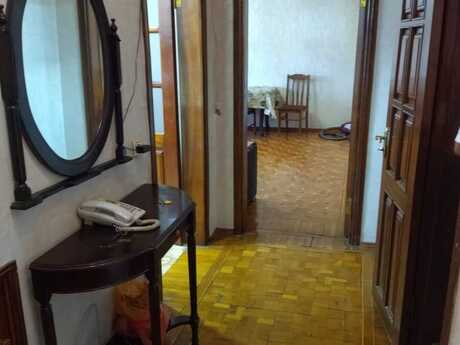 3-room apartment for rent, 90 m², 8 Noyabr: 800 ₼/mo 4