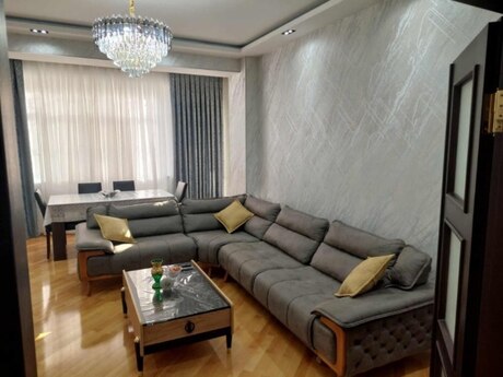 Объявление №6399311 - Баку, пос. Ени Ясамал, 3-комн., 120 м², 2/16 этаж