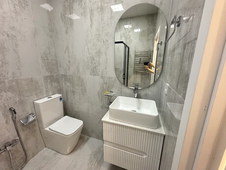 2-room apartment for rent, 72 m², Nəriman Nərimanov: 1 400 ₼/mo 3