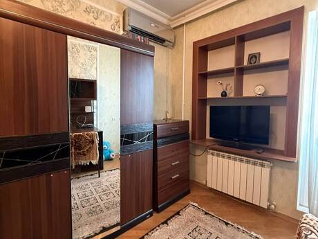 3-room apartment for rent, 90 m², 9-cu mikrorayon: 650 ₼/mo 5