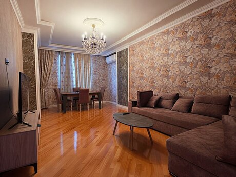 Elan №6399366 - Bakı, Yeni Yasamal q., 2 otaqlı, 90 m², 4/17 mərtəbə