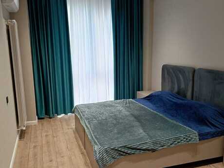 4-room apartment for rent, 173 m², Bakmil: 2 000 ₼/mo 5