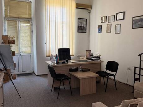 Elan №6399532 - Bakı, 28 May m., 190 m²