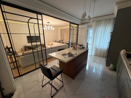 Elan №6399527 - Bakı, Elmlər Akademiyası m., 4 otaqlı, 180 m², 2/10 mərtəbə