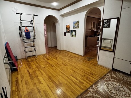 4 otaqlı mənzil, 140 m², 20 Yanvar: 350 000 ₼ 4