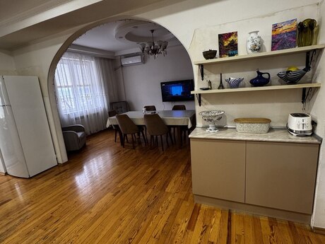 4 otaqlı mənzil, 140 m², 20 Yanvar: 350 000 ₼ 5