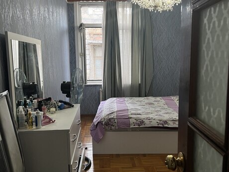 Kirayə 4 otaqlı mənzil, 80 m², Nizami: 200 ₼/ay 4