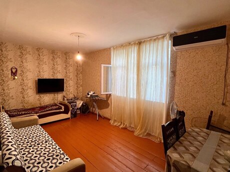 Elan №6399558 - Bakı, Bakıxanov q., 2 otaqlı, 65 m², 2/5 mərtəbə