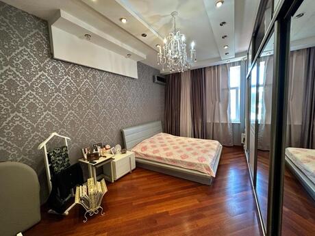 4 otaqlı mənzil, 174 m², 28 May: 535 000 ₼ 5