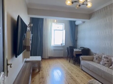 Kirayə 3 otaqlı mənzil, 85 m², 8-ci mikrorayon: 900 ₼/ay 3