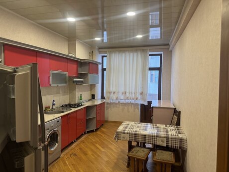 Kirayə 3 otaqlı mənzil, 130 m², Elmlər Akademiyası: 999 ₼/ay 5