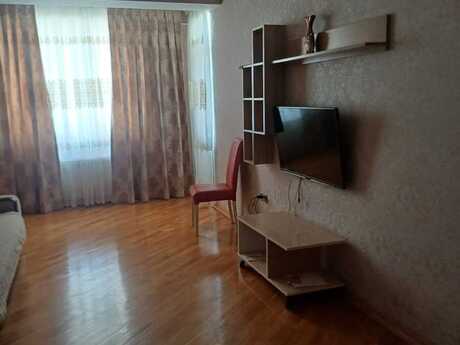 Аренда: 2-комнатная квартира, 95 м², Həzi Aslanov: 650 ₼/мес 2