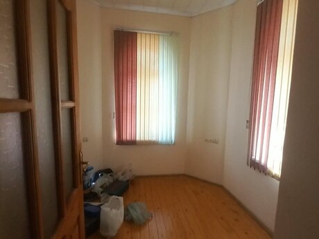 11 otaqlı həyət evi, 300 m², Sulutəpə: 250 000 ₼ 5