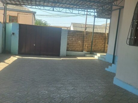 11 otaqlı həyət evi, 300 m², Sulutəpə: 250 000 ₼ 3