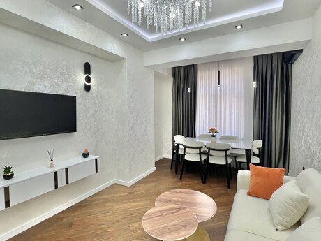 3-room apartment, 100 m², Nəriman Nərimanov: 365 000 ₼ 4