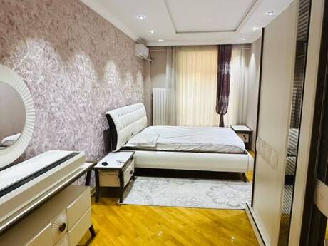 Kirayə 3 otaqlı mənzil, 160 m², Şah İsmayıl Xətai: 1 500 ₼/ay 4