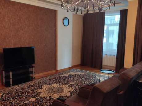 2-room apartment for rent, 80 m², Nəriman Nərimanov: 750 ₼/mo 2