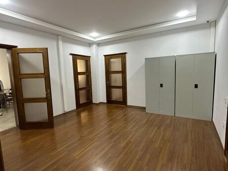7-room apartment, 330 m², Nizami: 880 000 ₼ 4