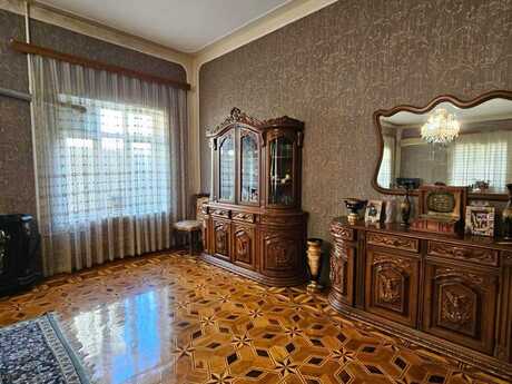 8 otaqlı həyət evi, 300 m², Badamdar: 890 000 ₼ 3