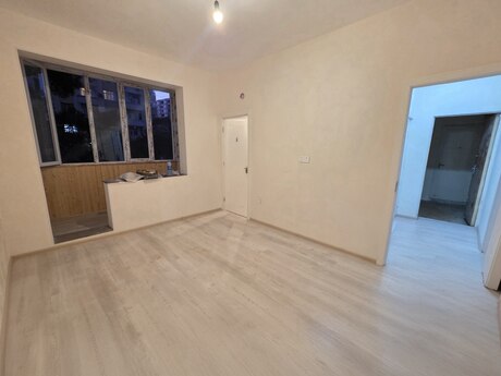Elan №6399979 - Bakı, Memar Əcəmi m., 3 otaqlı, 65 m², 4/5 mərtəbə