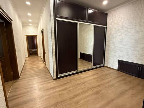 Kirayə 4 otaqlı mənzil, 200 m², 28 May: 1 200 ₼/ay 5