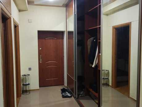 Kirayə 3 otaqlı mənzil, 150 m², 8 Noyabr: 200 ₼/ay 4