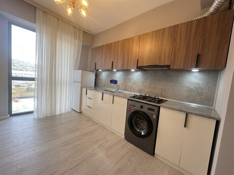 3-room apartment for rent, 75 m², Mayak Residence: 550 ₼/mo 2