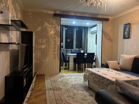 Elan №6400075 - Bakı, Gənclik m., 2 otaqlı, 45 m², 4/5 mərtəbə