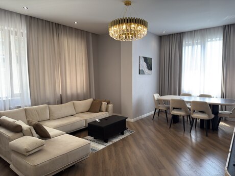 Elan №6400173 - Bakı, Nizami m., 3 otaqlı, 125 m², 11/18 mərtəbə