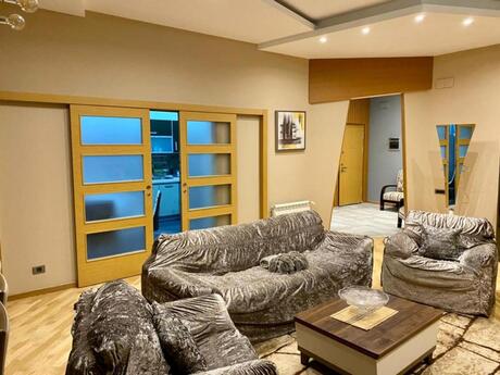 Kirayə 3 otaqlı mənzil, 145 m², 28 May: 1 600 ₼/ay 5