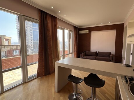 Kirayə 3 otaqlı mənzil, 170 m², Nəsimi: 1 600 ₼/ay 3