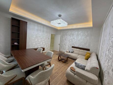 Kirayə 3 otaqlı mənzil, 130 m², Ağ şəhər: 2 500 ₼/ay 3