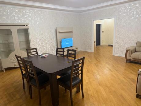 Kirayə 2 otaqlı mənzil, 107 m², 28 May: 900 ₼/ay 2