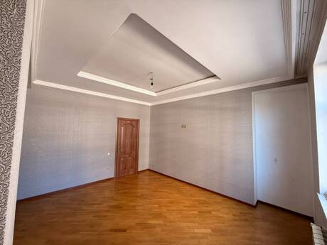 3-room apartment for rent, 135 m², Bakıxanov: 649 ₼/mo 2
