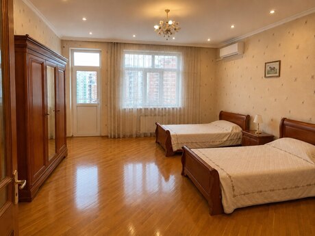 Elan №6285827 - Bakı, Nizami m., 3 otaqlı, 150 m², 10/14 mərtəbə