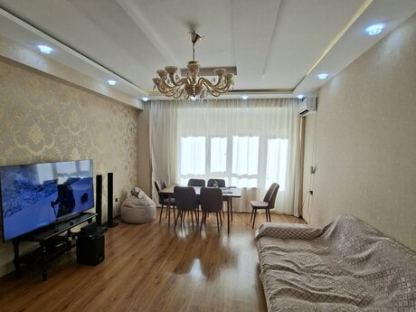 2 otaqlı mənzil, 81 m², İnşaatçılar: 215 000 ₼ 2