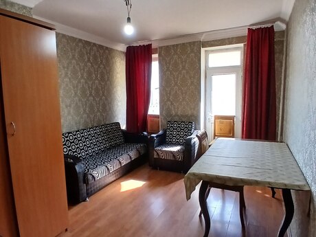 2 otaqlı mənzil, 72 m², Bakıxanov: 128 500 ₼ 2