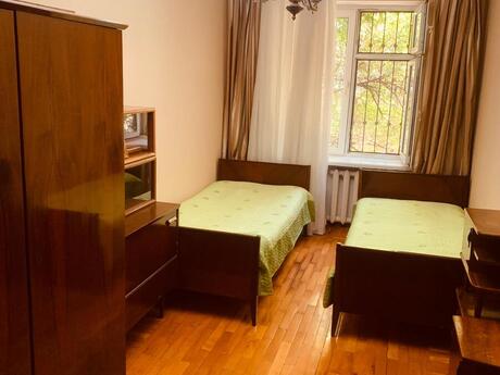 Kirayə 3 otaqlı mənzil, 80 m², İçəri Şəhər: 800 ₼/ay 3
