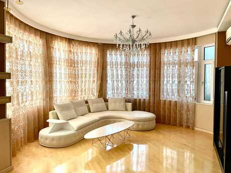 Elan №6400659 - Bakı, 28 May m., 2 otaqlı, 130 m², 3/19 mərtəbə