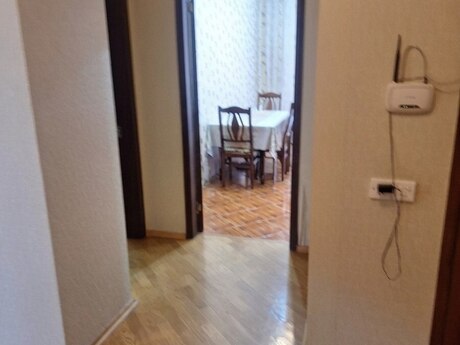 2-комнатная квартира, 80 м², 8 Noyabr: 240 000 ₼ 5