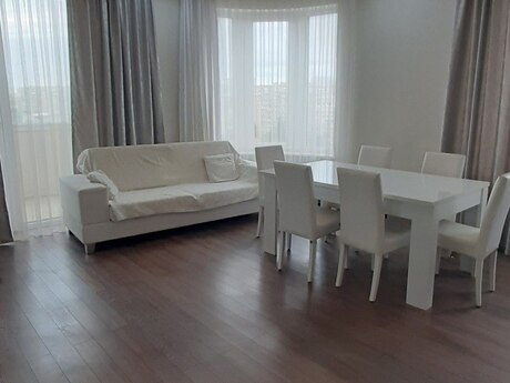 2 otaq · 95 m² · 11/17 mərtəbə, Əhmədli