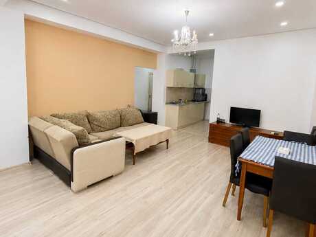 Kirayə 2 otaqlı mənzil, 64 m², Xalqlar Dostluğu: 650 ₼/ay 2