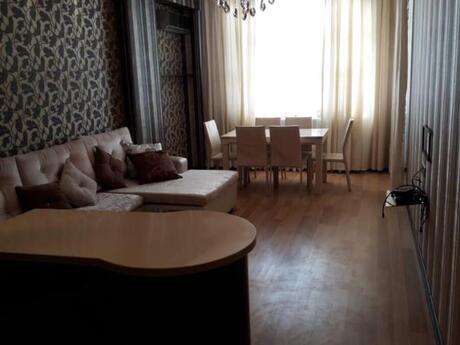 Kirayə 2 otaqlı mənzil, 85 m², İnşaatçılar: 700 ₼/ay 3