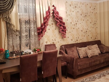 Kirayə 1 otaqlı mənzil, 35 m², 8 Noyabr: 550 ₼/ay 2