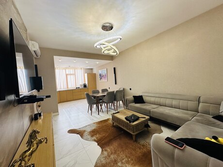 3-комнатная квартира, 103 м², İnşaatçılar: 330 000 ₼ 3