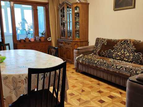 2 otaq · 76 m² · 1/5 mərtəbə, Memar Əcəmi